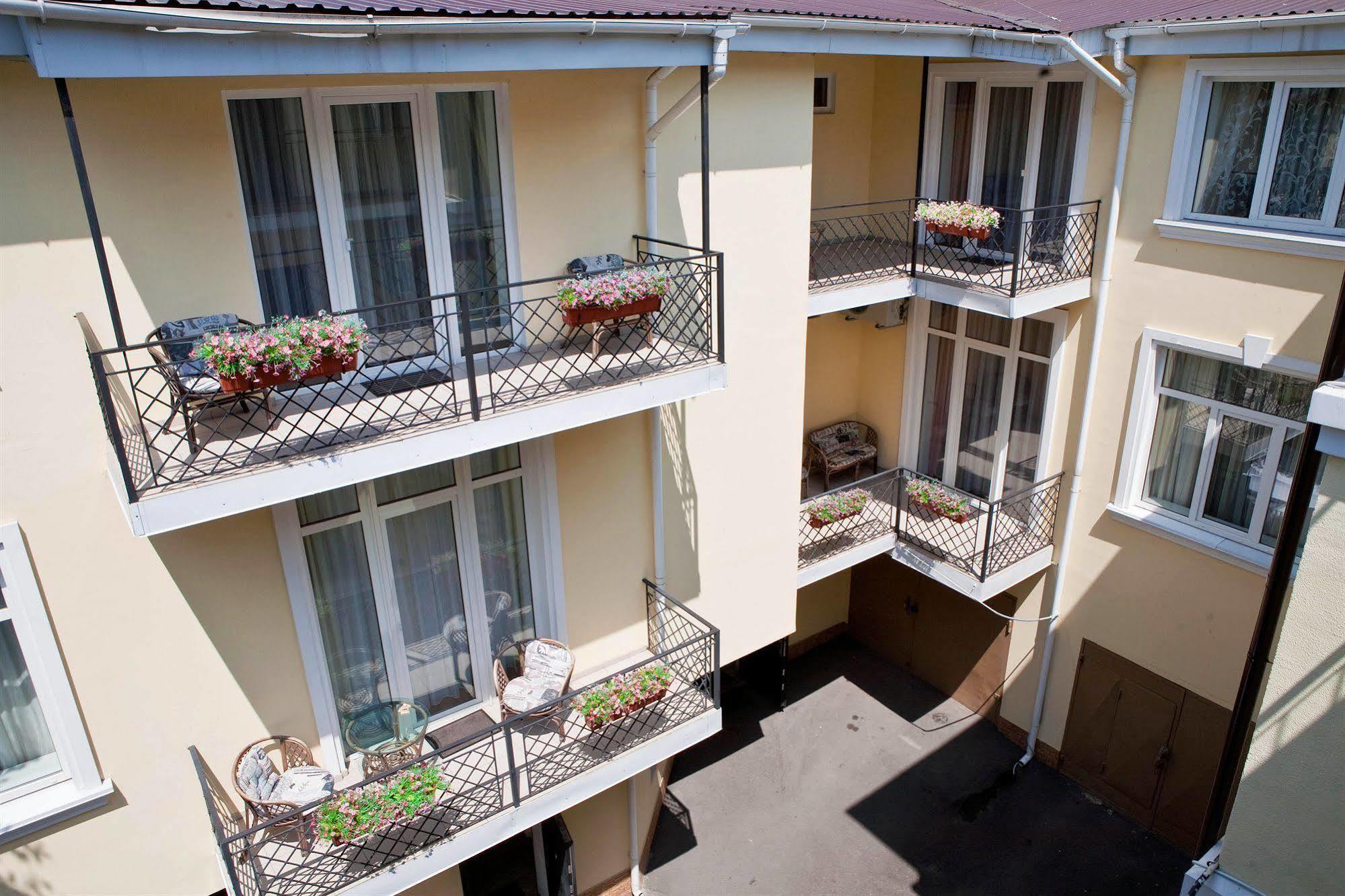 Geneva Park Hotel Odesa Exterior photo